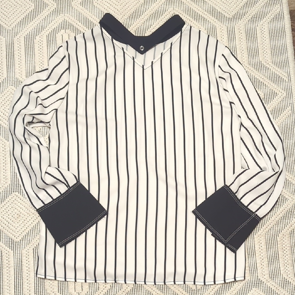 Chic Black and White Striped Blouse